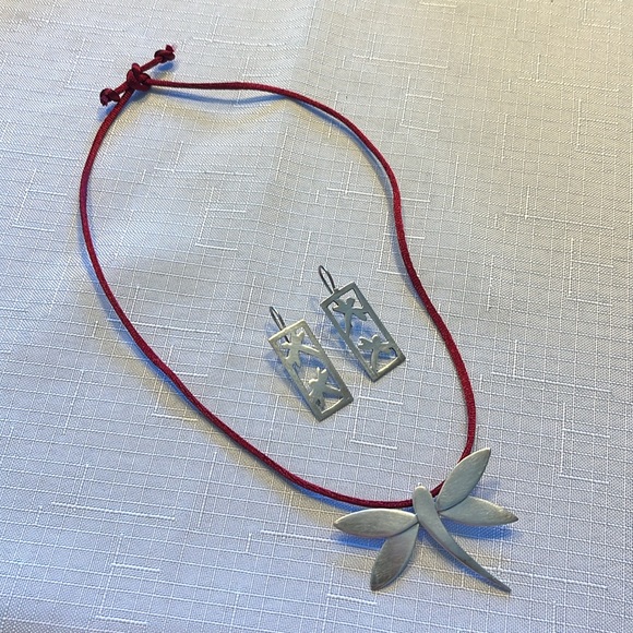 Jewelry - Vintage 925  Sterling Silver Plated ‘Marked’ Dragon Fly. pendant And Earrings
